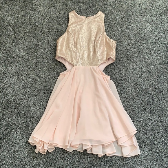 Lulu’s Pink Sequin Dress - Picture 2 of 10